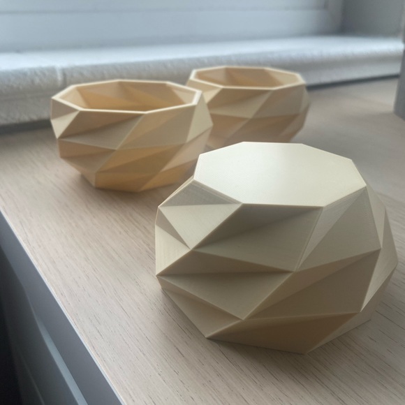 Set of 3 - 3D printed Cactus Succulent Pots in Sand - Picture 6 of 6